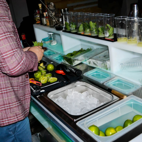 Bancone Bar Luminoso con Cocktail Station Usato Bartolomeo di Plust