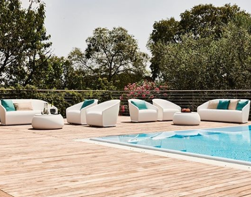 Salotto Settembre per esterni Usato Set divano poltrone e tavolino di design usato "Settembre"